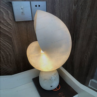 Lampe de table électrique LED en résine de luxe avec base d'ampoule E14, lampe de chevet décorative moderne, éclairage intérieur