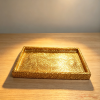 Plateau de rangement rectangulaire long en résine dorée scintillante pour salle de bain et cuisine, idéal pour parfums, bijoux et cosmétiques, décoration de comptoir de luxe