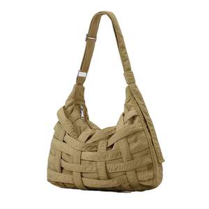 Sac de sport multifonctionnel grande capacité avec séparation sec/humide, nylon durable, léger et fermeture éclair - Product Image 3