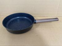 Ensemble de casseroles et poêles en aluminium écologique antiadhésif Boreine moderne de 17 pièces, base multicouche pour la cuisine à domicile, comprend une casserole profonde