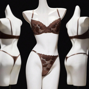 Conjunto de sujetador push-up francés sexy europeo y americano con estampado de hojas, bordado de encaje retro, ultrafino y erótico. - Product Image 4