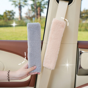 Coussinets de ceinture de sécurité en fourrure artificielle, couleur unie, pour décorer l'intérieur de la voiture - Product Image 1