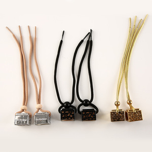 Nouveaux bouchons de flacons de parfum de voiture transfrontaliers, pendentifs décoratifs en bois, bouchons de bouteilles en bois, pendentifs en bois, accessoires essentiels pour voiture - Product Image 2