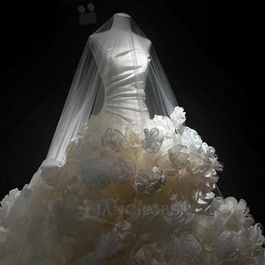 Vestido de Fiesta Largo hasta el Suelo con Apliques de Cristal y Encaje Floral 3D Estilo Vintage Moderno NT70, Color Champán - Product Image 4