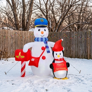Muñeco de Nieve Inflable con Gorro Azul y Pingüino con Letrero en Gorro Rojo para Decoración Navideña Interactiva - Product Image 1