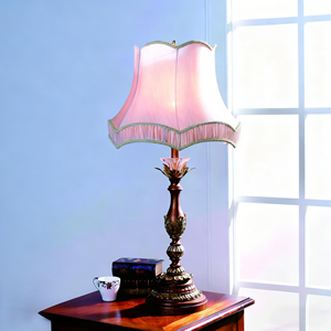 โคมไฟตั้งโต๊ะทองเหลืองแบบดั้งเดิม โคมไฟข้างเตียง ดีไซน์ลายร่อง ลุคโบราณ โคมไฟโลหะสำหรับตกแต่งบ้านพักตากอากาศ - Product Image 6