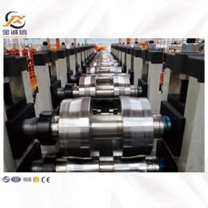 Machine de formage de tuiles à grande vitesse pour la fabrication de profilés métalliques, de quilles en acier léger, de canaux <span class=keywords><strong>Omega</strong></span> pour cloisons sèches et de profilés de rail avec moteur - Product Image 4