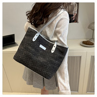 Sac fourre-tout de créateur pour femme 2025 – Nouveau sac de transport quotidien en jean tendance, grande capacité, sac à bandoulière simple
