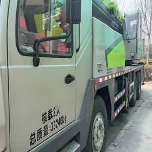 Grúa sobre Camión ZOOMLION 25T Usada en Buen Estado de Funcionamiento en Venta - Product Image 4