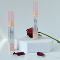 Tube de brillant à lèvres torsadé rose dégradé unique OEM & ODM, tubes de brillant à lèvres personnalisés avec breloques