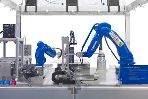 Yaskawa MotoMINI: <span class=keywords><strong>robot</strong></span> industrial ultracompacto y ágil para recoger y colocar a alta velocidad en el sobremesa - Product Image 4