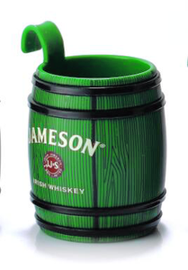 2023 vendita calda marketing creativo tipo barile whisky tipo gancio bicchiere da vino in plastica - Product Image 5