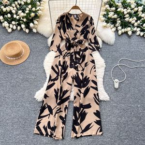 Combinaison imprimée tendance pour femme, coupe large, à bretelles, taille cintrée, idéale pour l'été - Product Image 6