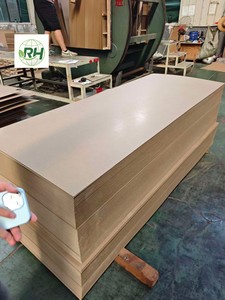 Panneau <span class=keywords><strong>de</strong></span> fibres <span class=keywords><strong>de</strong></span> <span class=keywords><strong>bois</strong></span> haute densité (MDF) RUIHE, surface mélaminée, E1, sans formaldéhyde, écologique, résistant à l'humidité et au feu - Product Image 5