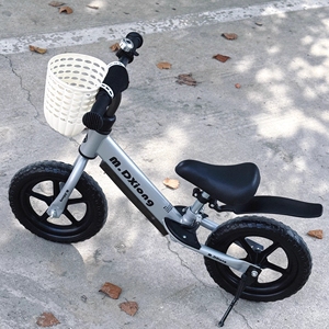 Trottinette d'équilibre portable en <span class=keywords><strong>bois</strong></span> sans pédales pour enfants, 2 roues, <span class=keywords><strong>prix</strong></span> de gros, pas cher, pour bébés et jeunes enfants - Product Image 3
