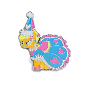 Spilla in smalto personalizzata non ufficiale per fan art, design divertente con scambio di abiti tra cowboy western e principessa, distintivo umoristico per borse e giacche - Product Image 1