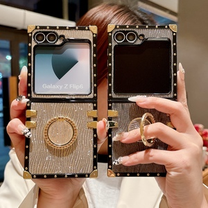 Funda de Lujo con Galvanoplastia para Samsung Galaxy Z Flip 6 5 <span class=keywords><strong>4</strong></span> 3 con Diseño Brillante, Ondulado y Plegable de PC - Product Image 2
