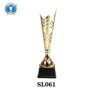 Trophée sportif en fer plaqué or série B&C SL 2024 - Souvenir d'art populaire assemblé en métal <span class=keywords><strong>Europe</strong></span> - Product Image 5