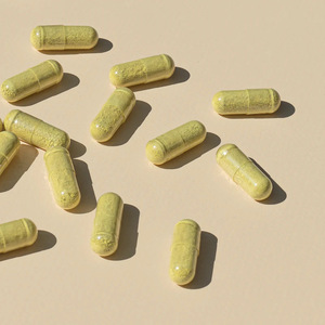Cápsulas OEM de Propóleo, Quercetina, Bromelina y Hoja de Ortiga para el Cuidado Nasal Estacional, Bienestar de los Senos Nasales y Apoyo Inmunológico - Product Image 3