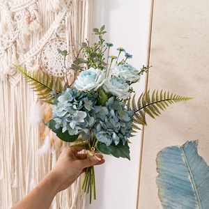 ช่อดอกไม้ประดิษฐ์ CallaFloral กุหลาบสีน้ำเงิน ไฮเดรนเยีย เฟิร์น ตะกร้าหวาย ตกแต่งบ้าน งานแต่งงาน CF02156 - Product Image 2