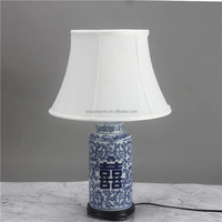 LJ007 Vente en gros de lampes de table antiques en céramique bleue et blanche décoration intérieure chambre lampe de bureau de chevet