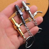 Llavero Creativo de Metal con Diseño de Bujía, Modelo de Pieza de Motor, Colgante para Coche, Accesorio de Modificación Automotriz, Souvenir, Regalo