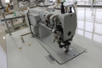 Machine à coudre industrielle à entraînement direct, point noué, plate, manuelle, avec moteur, pied entraîneur, pour vêtements, modèle GC0303D