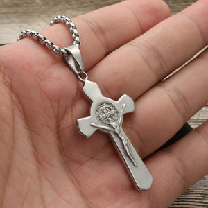 Yunnique – pendentif croix en acier inoxydable pour hommes, collier religieux avec perles carrées, bijoux à la mode, GF2074 - Product Image 4
