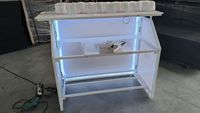 Comptoir de bar mobile en plein air, vente chaude, station de bar pliable noire avec logo et éclairage