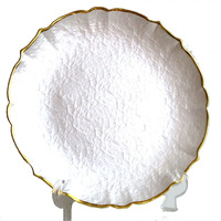 Ensemble d'assiettes en verre de conception de jante dorée argentée transparente de luxe de 13 pouces plaque de chargeur festonnée en verre pour la décoration de table de mariage