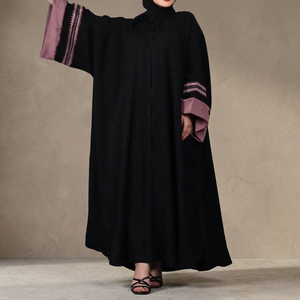 Abaya de prière turque islamique pour femme, en satin de soie, à manches longues, anti-plis, faite à la main, élégante et luxueuse, petite taille, vente en gros - Product Image 3