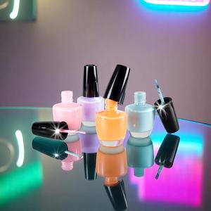 Tapa de esmalte de uñas con luz LED personalizable - Product Image 1