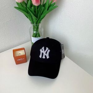 Personalización Unisex de alta calidad 3D logotipo bordado nueva moda deportes gorra de béisbol de lujo al aire libre sombrero para hombres y mujeres - Product Image 5