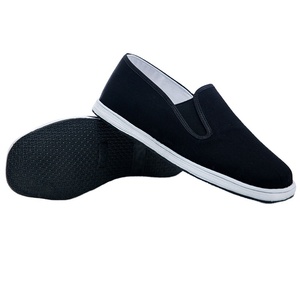 Chaussures d'été en tissu respirant noires pour hommes Hebei Old Beijing, semelle multicouche, style slip-on, chaussures de papa, vente en gros, livraison directe - Product Image 2
