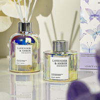 Le plus récent gros de luxe parfum de maison cadeau chambre arôme personnalisé holographique verre roseau diffuseur cire de soja ensemble de bougies parfumées