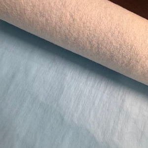 Feutre respirant <span class=keywords><strong>l</strong></span>éger 160 g/m² avec film PE, feutre adhésif non tissé pour la protection des sols - Product Image 5