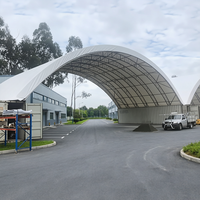 Abri en dôme, structure en acier avec couverture en PVC imperméable et résistante aux UV pour le stockage en extérieur