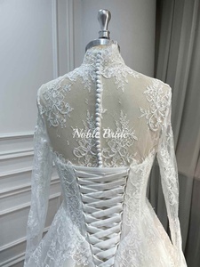 <span class=keywords><strong>Abito</strong></span> da Sposa con Collo Alto in <span class=keywords><strong>Pizzo</strong></span>, Maniche Lunghe, <span class=keywords><strong>Tulle</strong></span> Trasparente, Stile Principessa con Strascico 2026 - Product Image 6