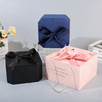 Boîte cadeau personnalisée, prix de gros abordable, emballage en papier haut de gamme, boîtes en papier à double porte avec ruban pour cadeaux d'anniversaire et de mariage