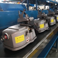 Nouvelle machine à coudre surjeteuse industrielle à trois fils haute vitesse DS-2502 pour tapis, surjeteuse de tapis avec moteur 550W pour tapis de sol et tapis de bain