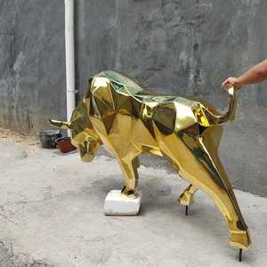 Escultura <span class=keywords><strong>de</strong></span> toro <span class=keywords><strong>de</strong></span> lucha <span class=keywords><strong>de</strong></span> fibra <span class=keywords><strong>de</strong></span> vidrio <span class=keywords><strong>2022</strong></span> hecha a medida, estatua decorativa moderna <span class=keywords><strong>de</strong></span> Boga Heykeli, Toro <span class=keywords><strong>de</strong></span> lucha dorado <span class=keywords><strong>de</strong></span> tamaño real a la venta - Product Image 4