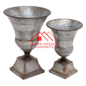 Jarrón de Flores de Latón Fundido con Diseño Repujado a Mano para Habitación, Jarrón de Flores de Latón Macizo para Oficina, Decoración de Mesa, Más Vendido - Product Image 2