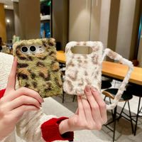 Étui de luxe 3D mignon et confortable en fausse fourrure léopard pour iPhone 18 Duo – Housse de protection chaude pour téléphone portable