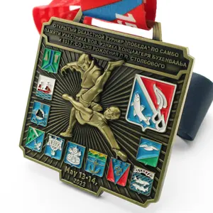 Haute Qualité Marathon Sport Course Course Médaille Personnalisé Métal 3d Or Football Coupe Trophée Et Sublimation Blancs Médaille Avec Ruban