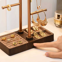 Support de Rangement de Maquillage à 3 Niveaux en Métal Doré, Lampe de Table LED DC à Commande Tactile, Design Moderne, Présentoir de Luxe pour Boucles d'Oreilles - Vente en Gros