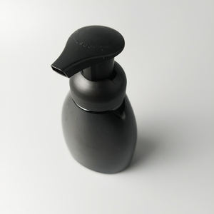 Bouteille moussante rechargeable en plastique pour savon à main Bouteille à pompe à mousse <span class=keywords><strong>solide</strong></span> noire de 8.5oz - Product Image 4