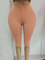 Ensemble deux pièces rayé pour femme : haut dos nu et pantalon capri – Tenue d'été tendance, best-seller, personnalisable avec logo