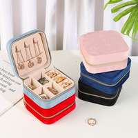 Boîte à bijoux de voyage portable en velours, petite et carrée, avec fermeture éclair, idéale pour offrir en gros