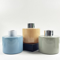 Accepter Logo personnalisé et couleur Aroma Bottle 100ML Désodorisant de luxe Aromathérapie Conteneur parfumé Diffuseur de roseaux Bouteille en verre