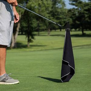 Serviette de <span class=keywords><strong>golf</strong></span> en microfibre avec logo personnalisé Wuxi Ivy Textile, accessoires de <span class=keywords><strong>golf</strong></span>, serviette de <span class=keywords><strong>sport</strong></span> d'extérieur avec clip magnétique, ensemble de serviettes de <span class=keywords><strong>golf</strong></span> - Product Image 2